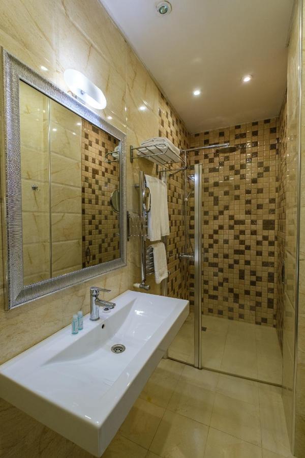 Maestro Hotel Baku Exterior photo