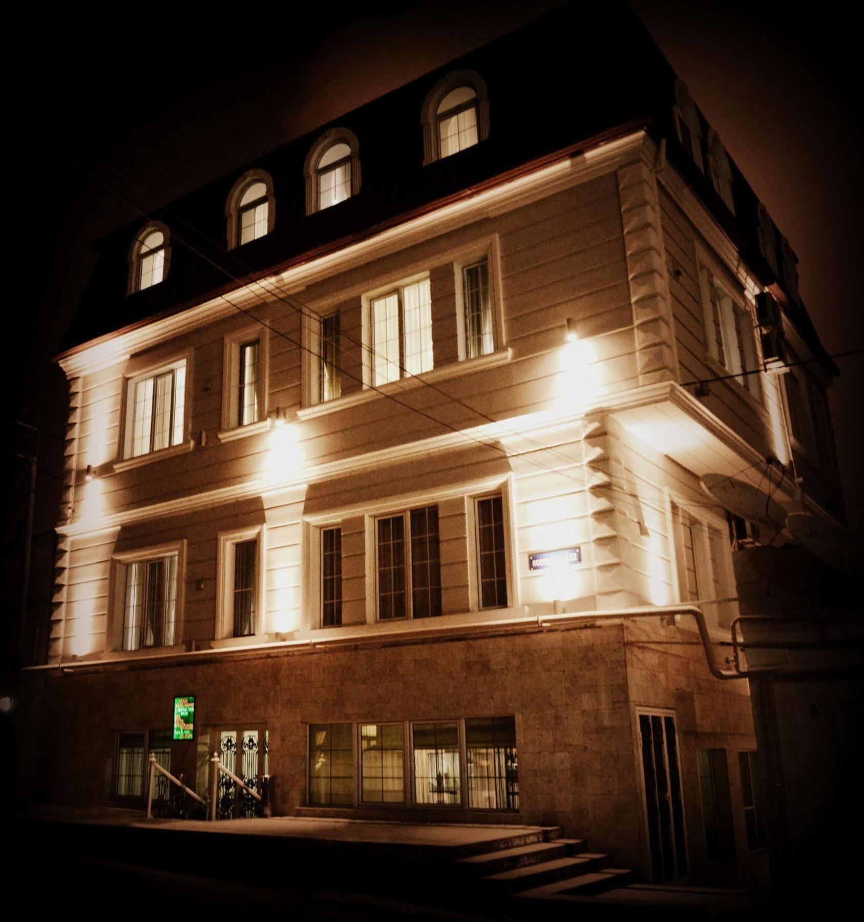 Maestro Hotel Baku Exterior photo